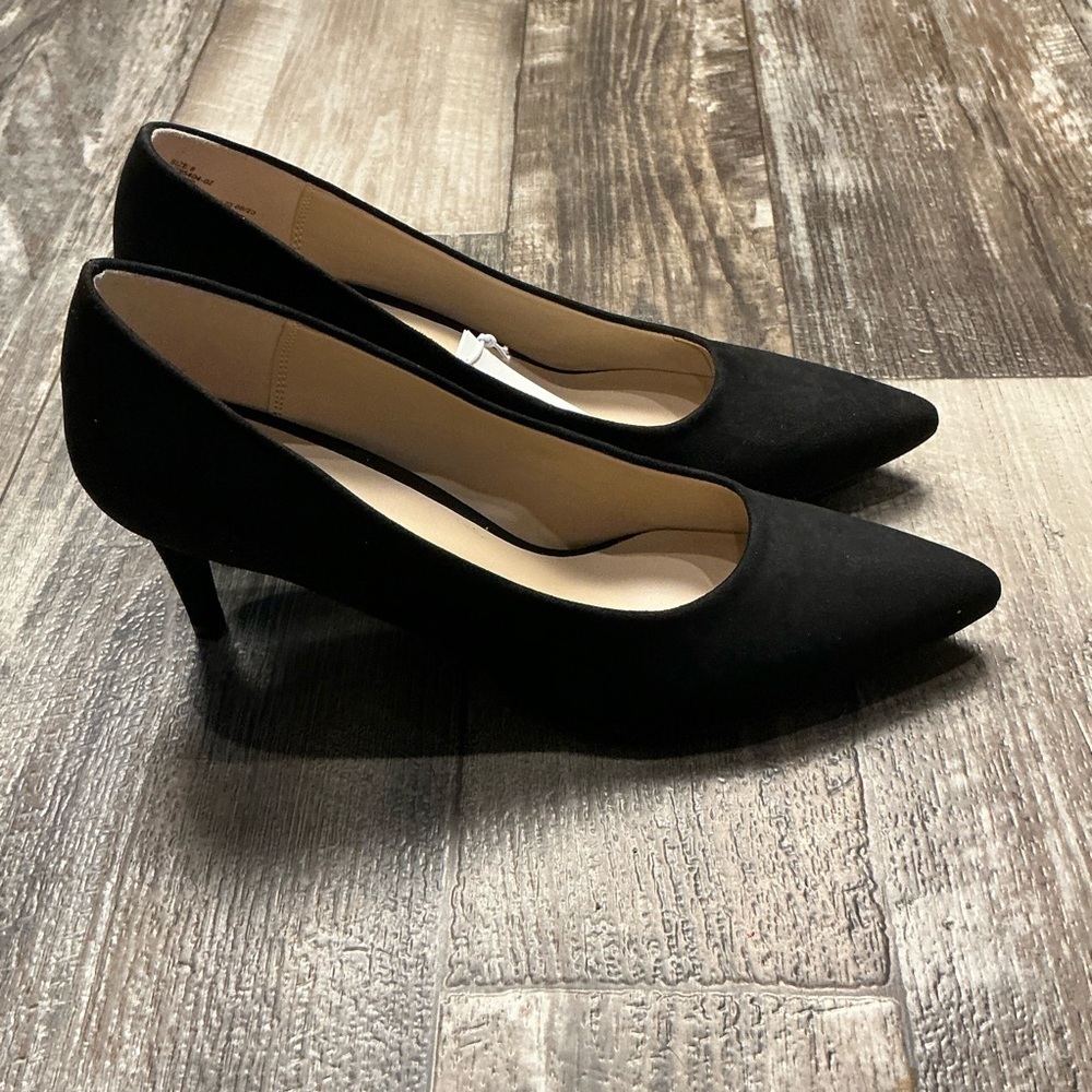 GAP Classic Faux Suede Black Pointed-Toe Women's Pump Size 8 - Picture 5 of 12
